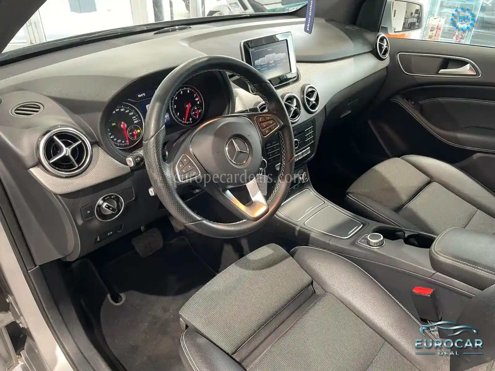 Mercedes-Benz B 220