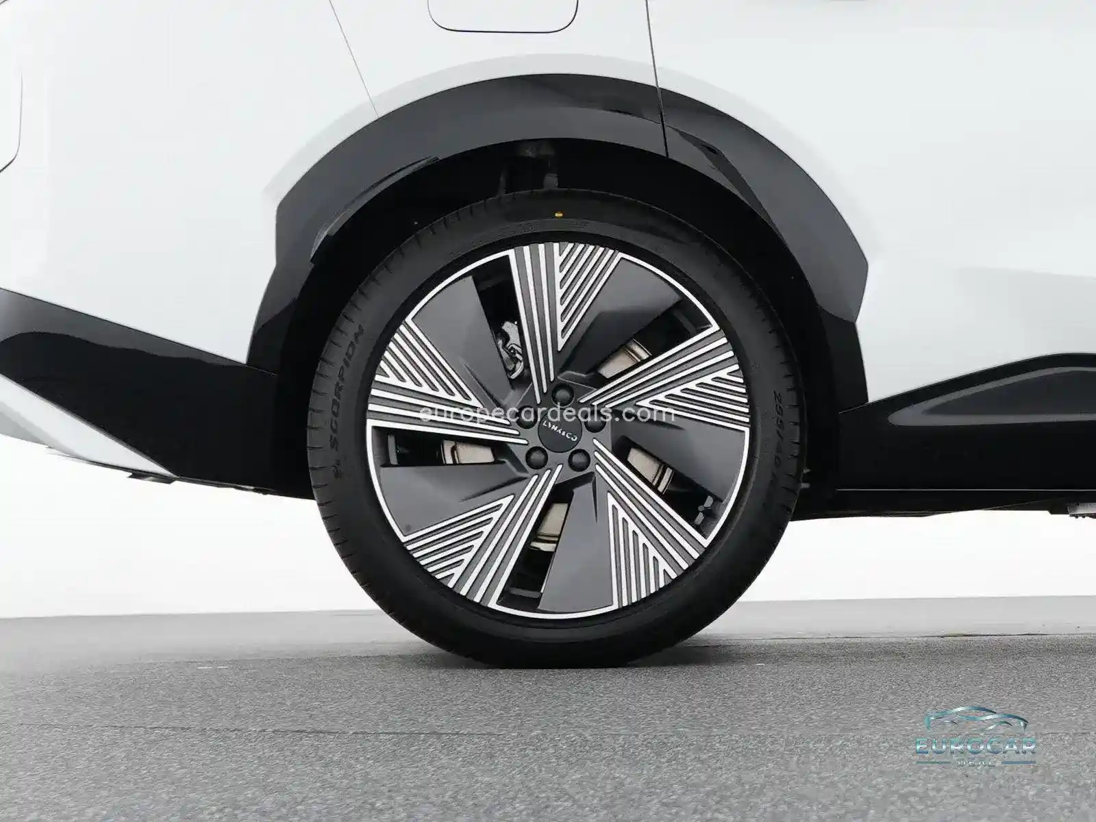 Lynk&Co 08