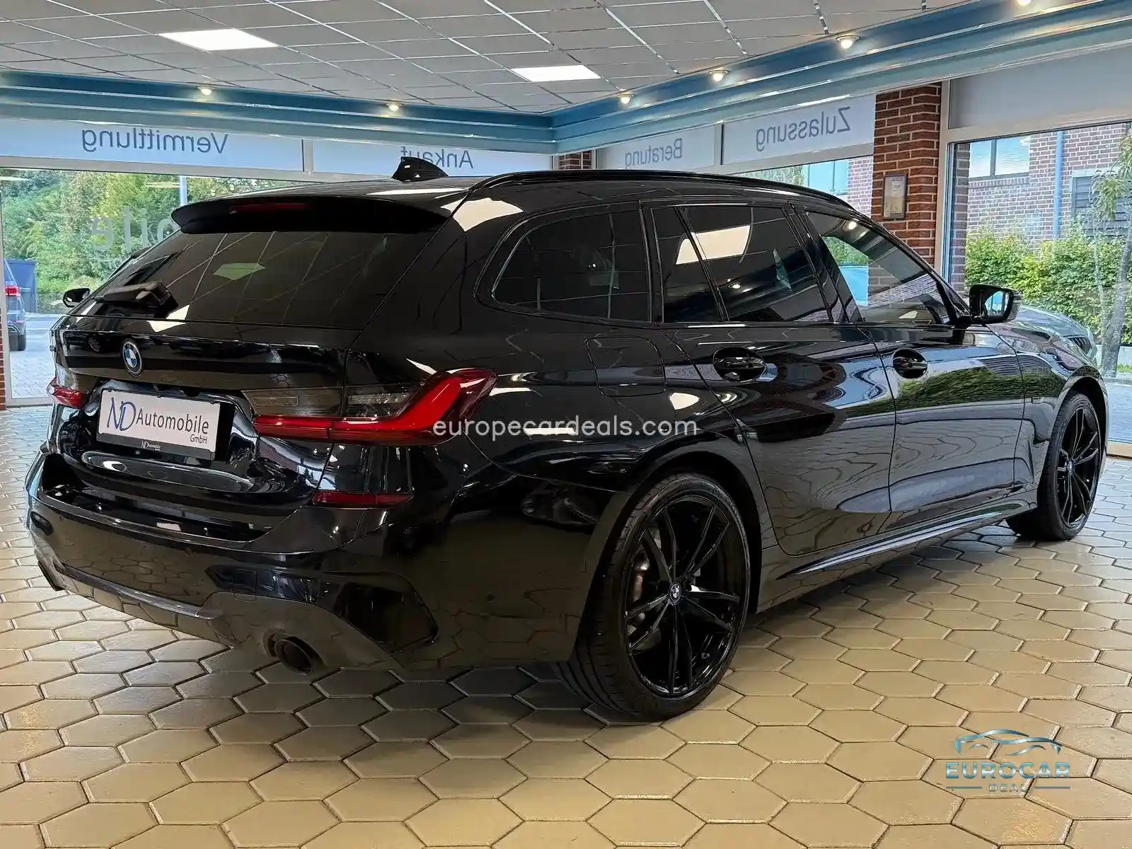 BMW 330