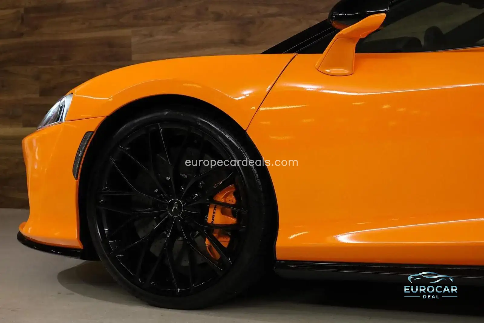 McLaren GT