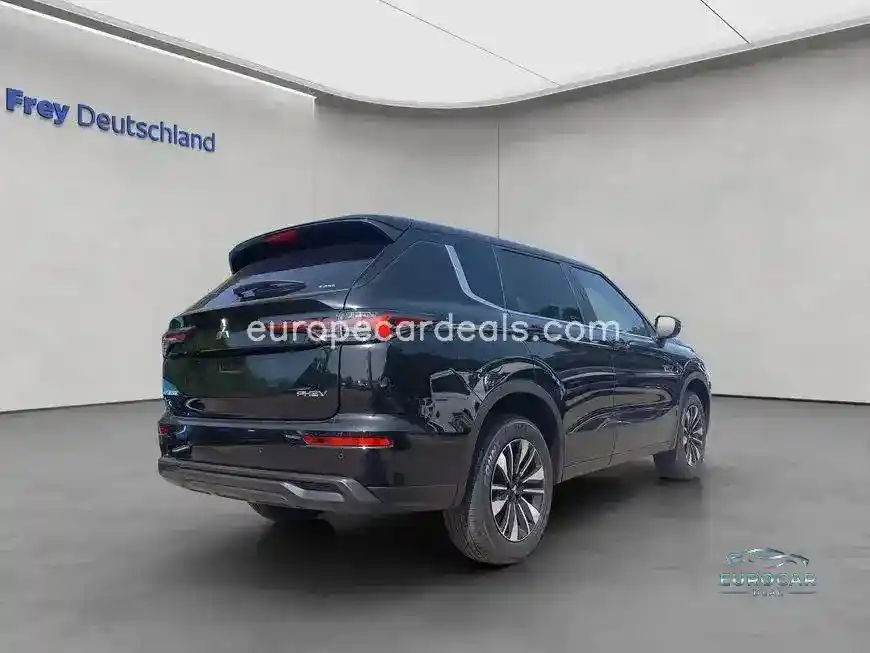 Mitsubishi Plug-in Hybrid Outlander