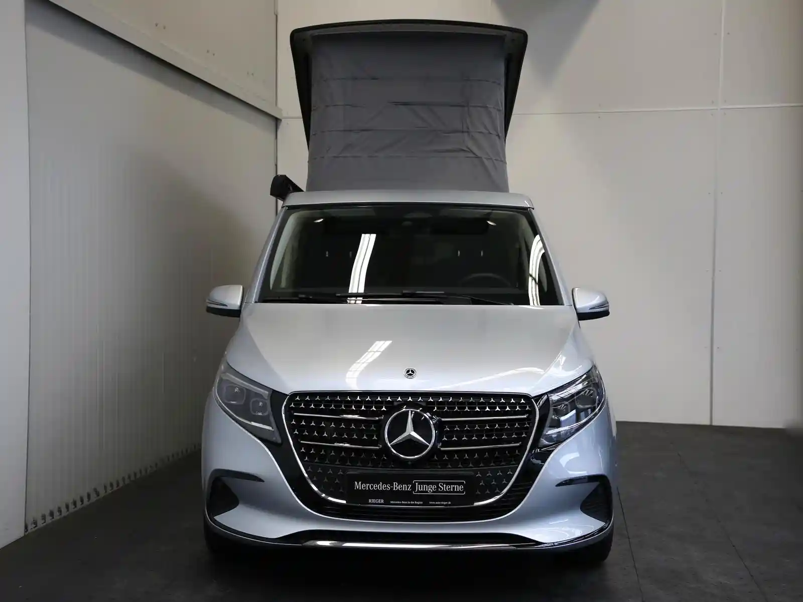 Mercedes-Benz V 250