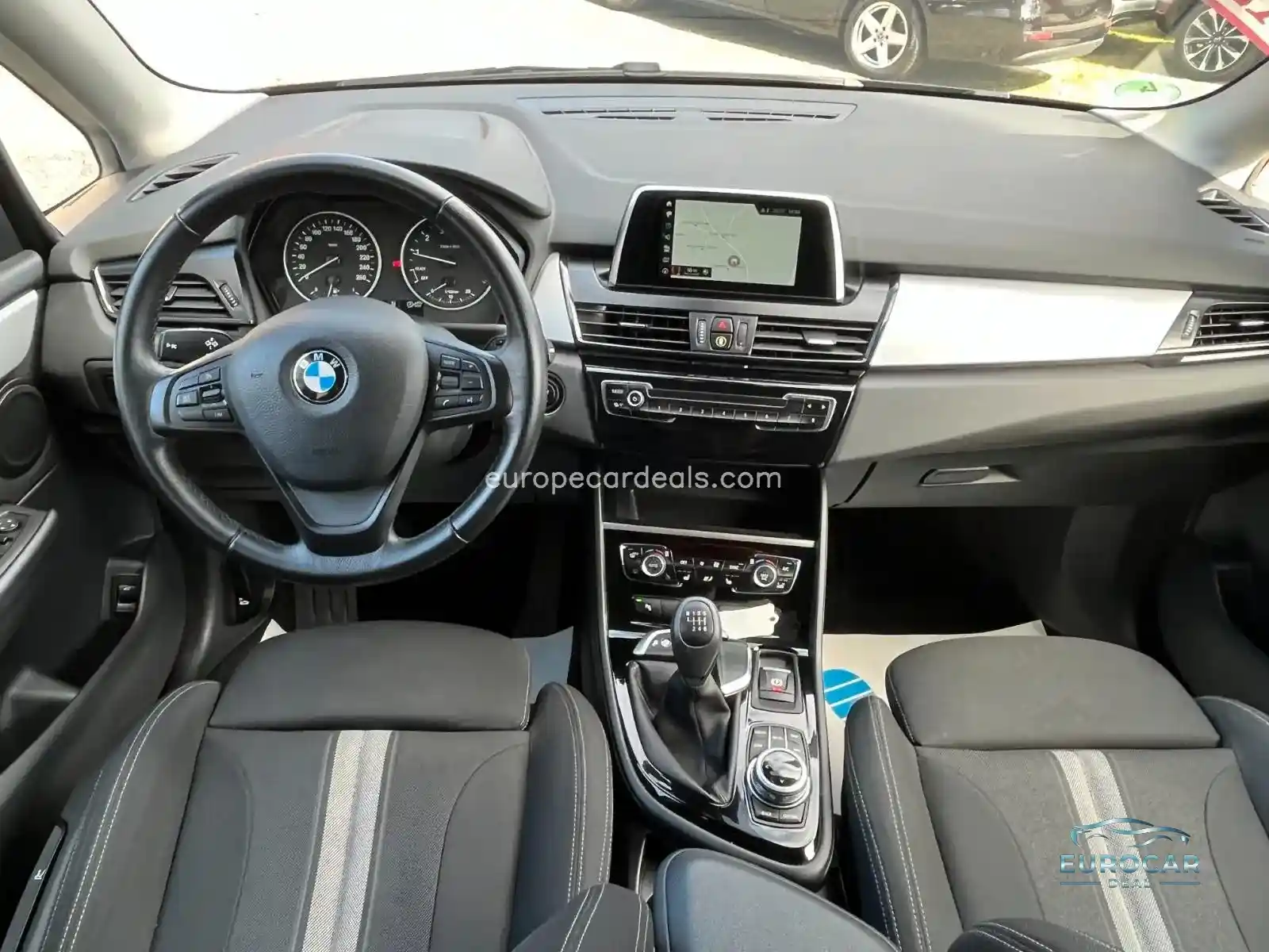 BMW 218