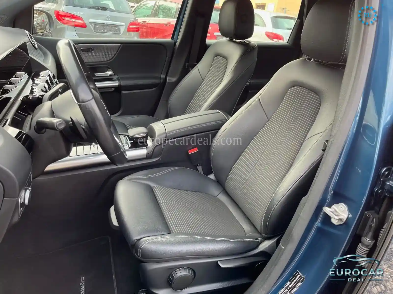 Mercedes-Benz B 180