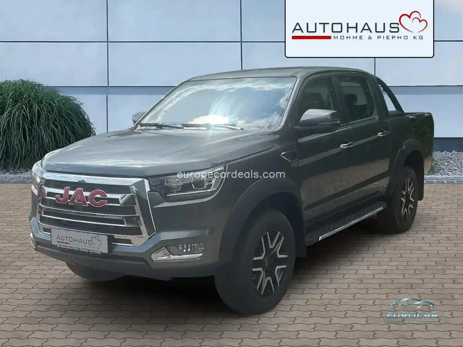 JAC 8 Pro
