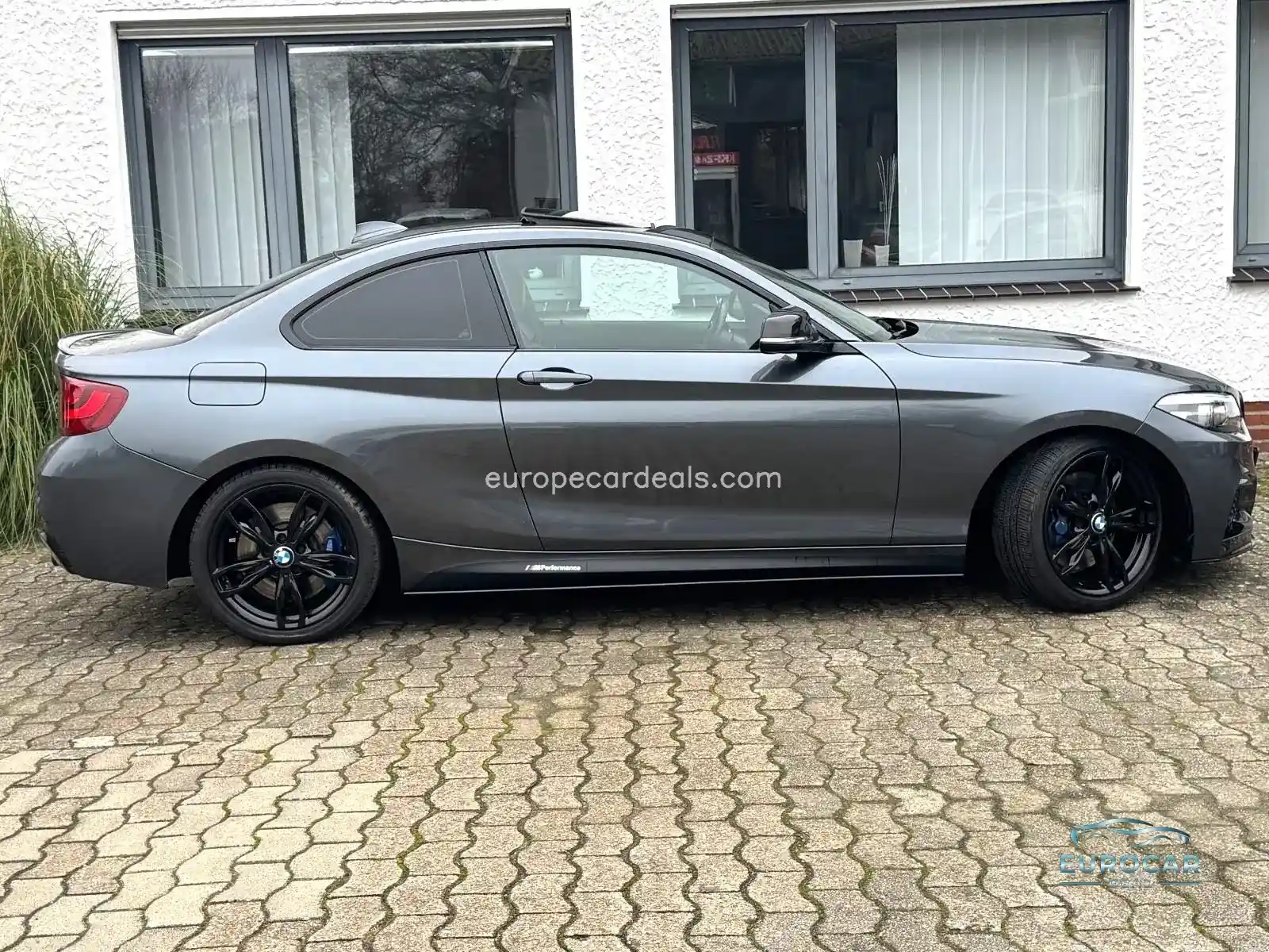 BMW M235