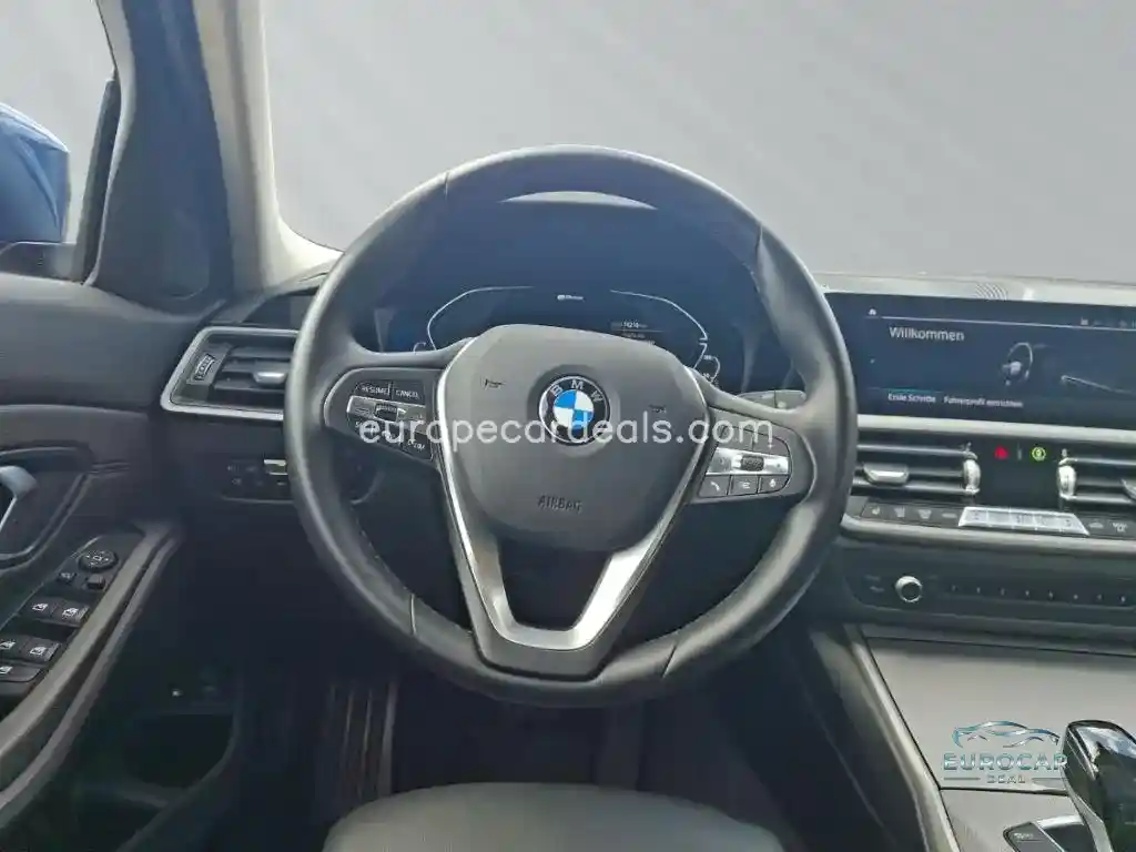BMW 330