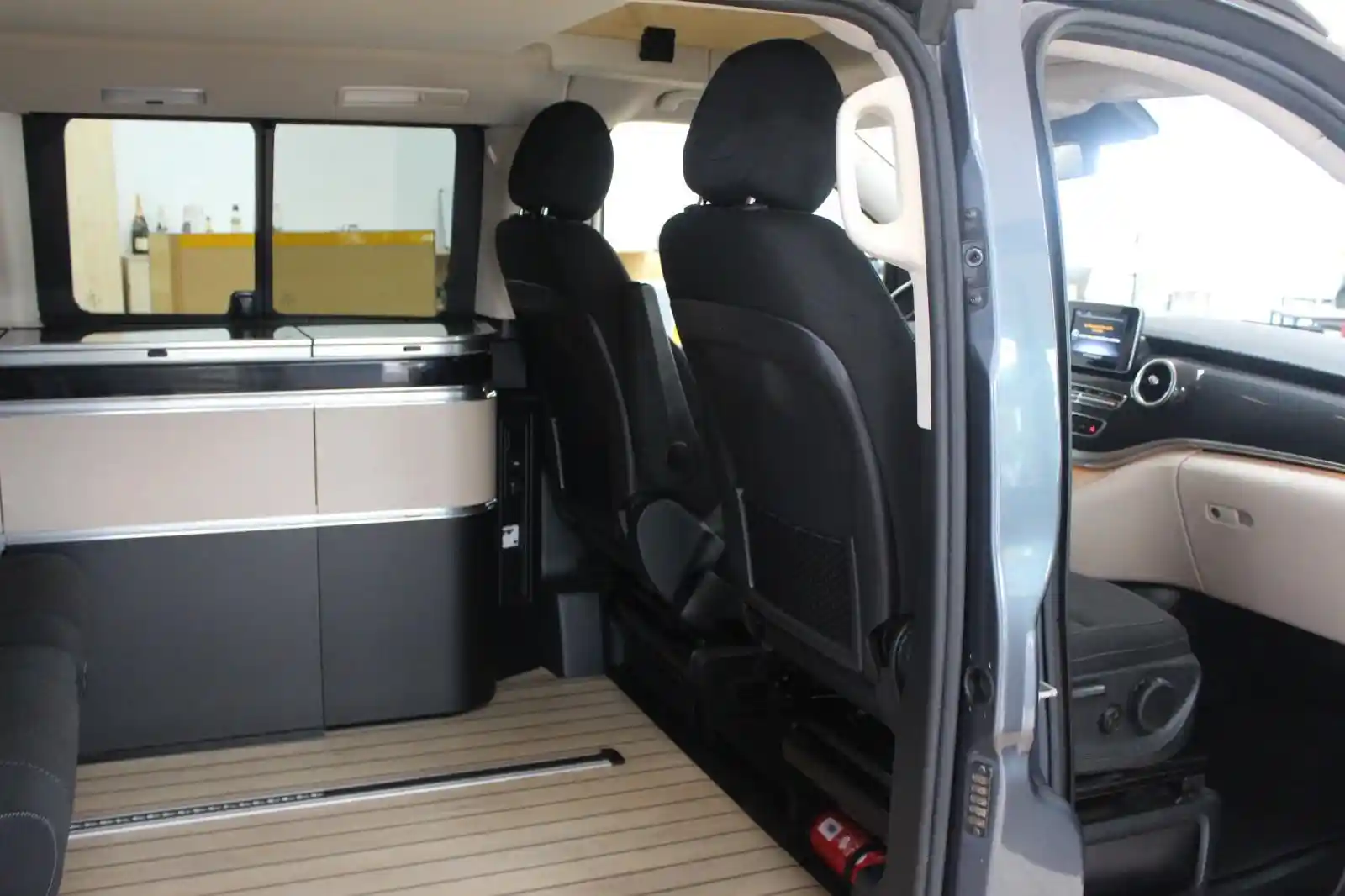 Mercedes-Benz V 250