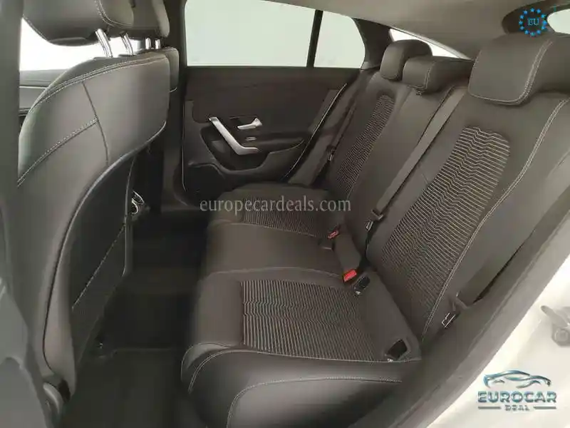 Mercedes-Benz CLA 180 Shooting Brake