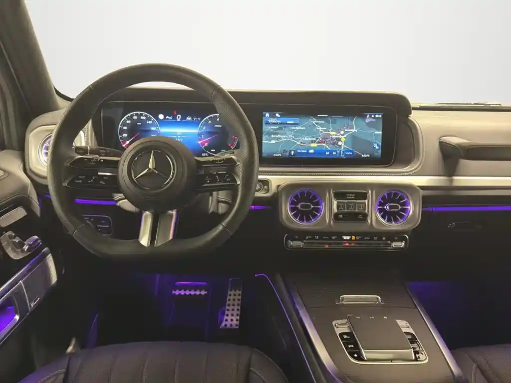 Mercedes-Benz G 500