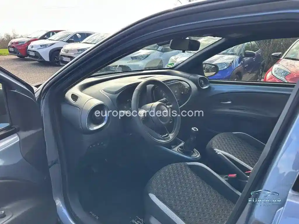 Toyota Aygo (X)