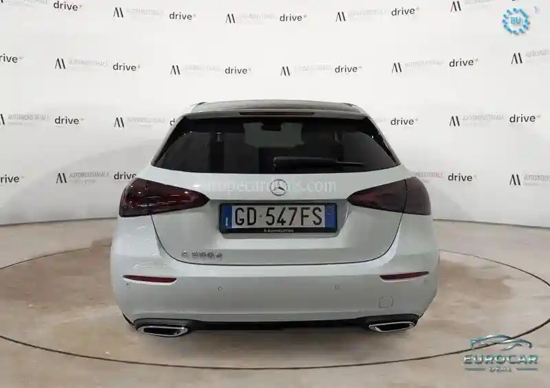 Mercedes-Benz A 200