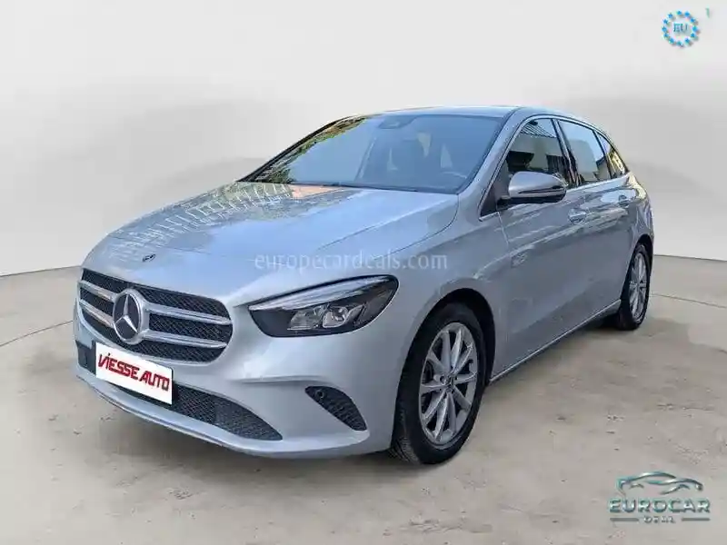 Mercedes-Benz B 220