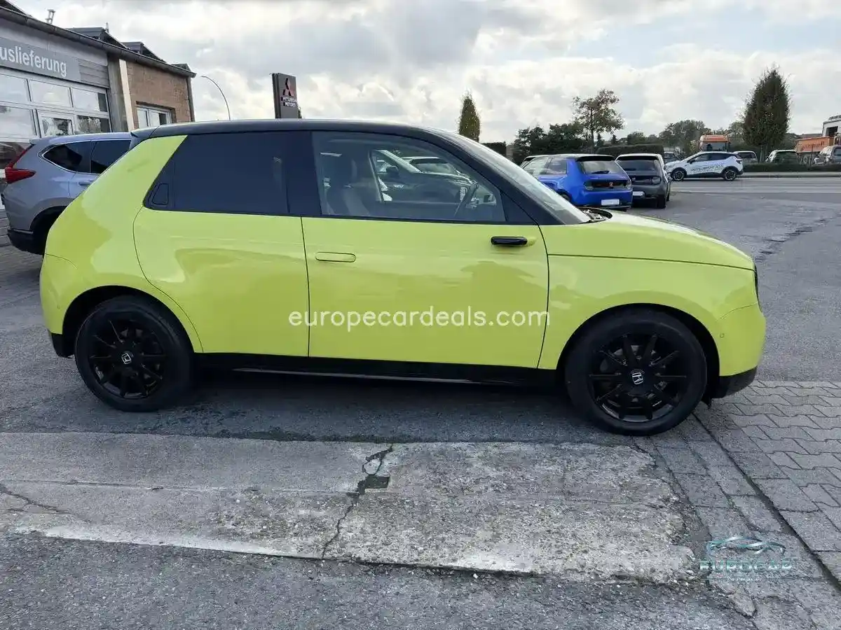 Honda e