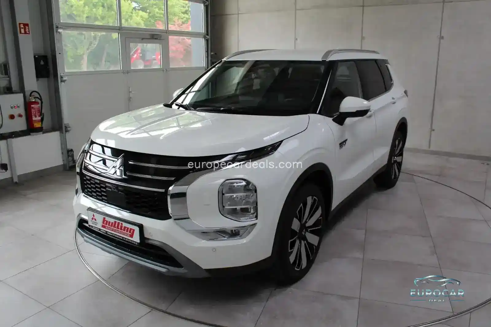 Mitsubishi Plug-in Hybrid Outlander