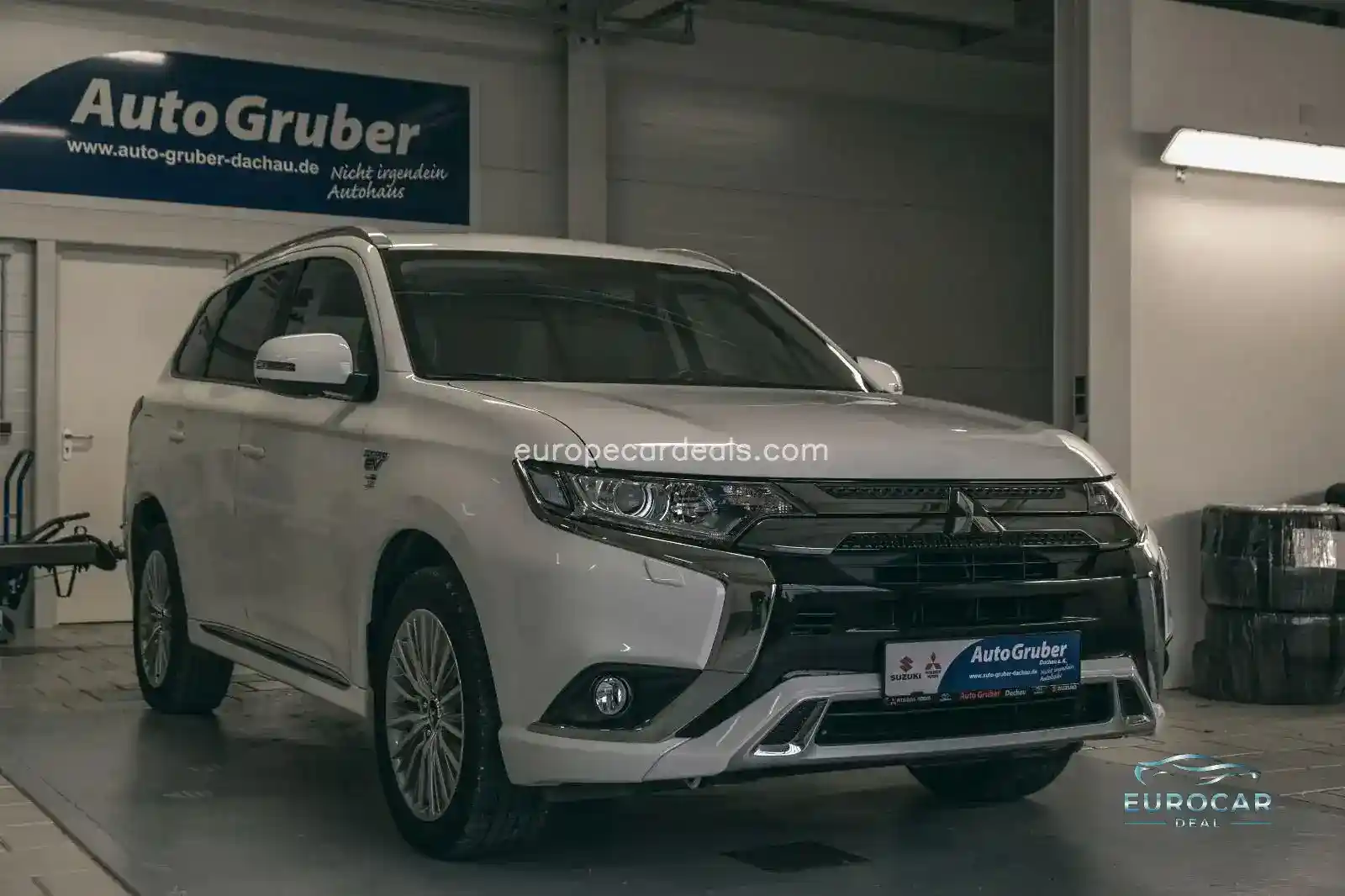 Mitsubishi Plug-in Hybrid Outlander