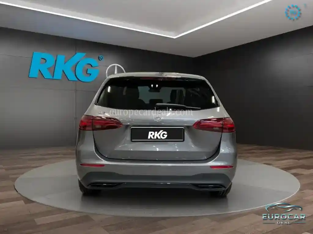Mercedes-Benz B 200