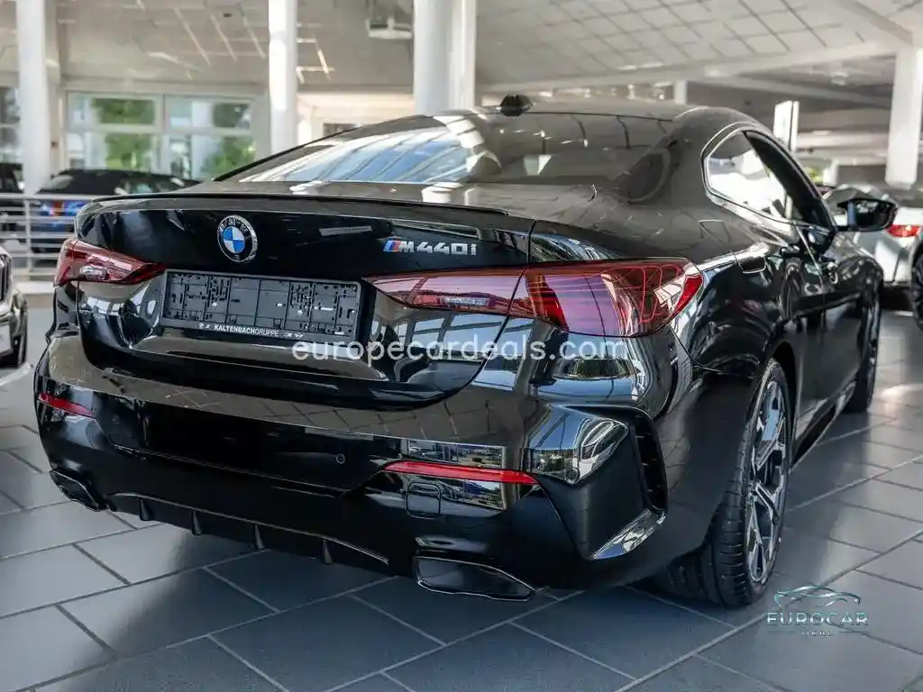BMW M440