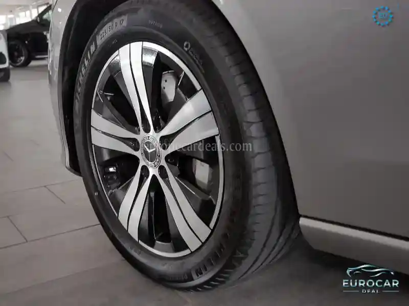 Mercedes-Benz C 400