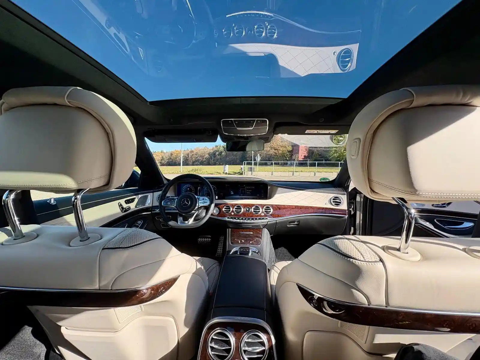 Mercedes-Benz S 560