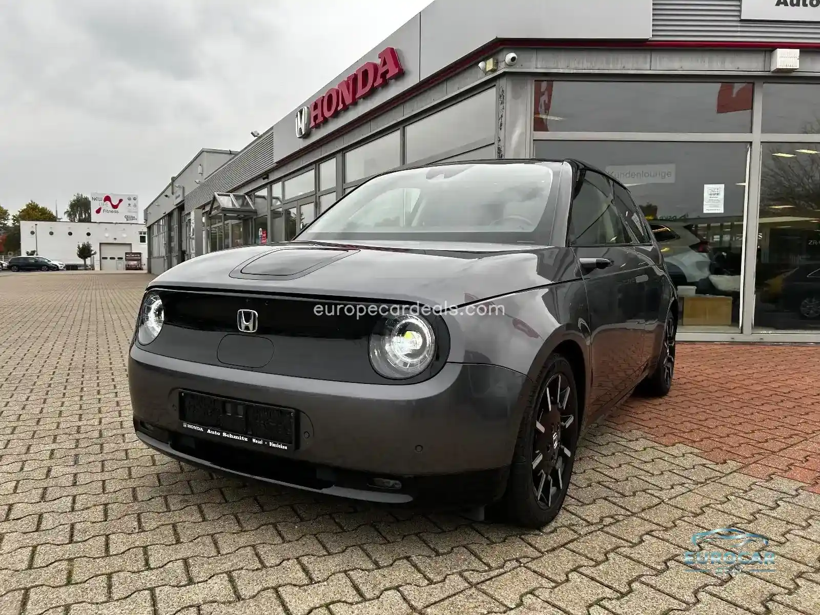 Honda e