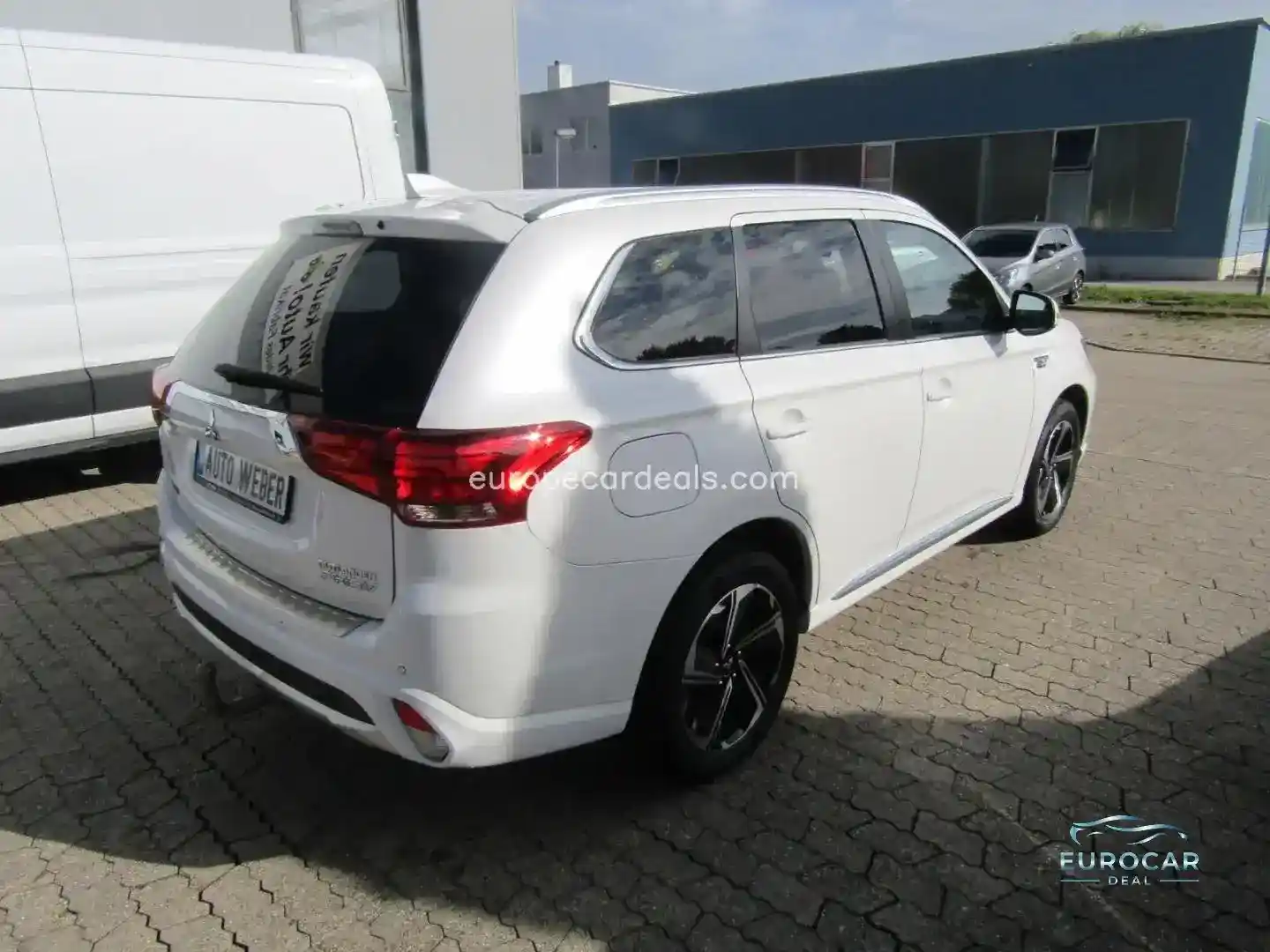 Mitsubishi Plug-in Hybrid Outlander