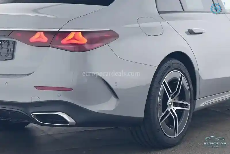 Mercedes-Benz E 300