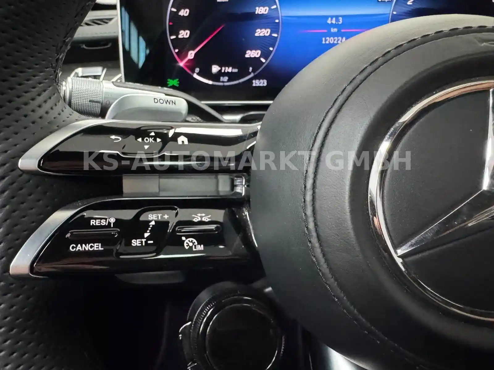 Mercedes-Benz S 500