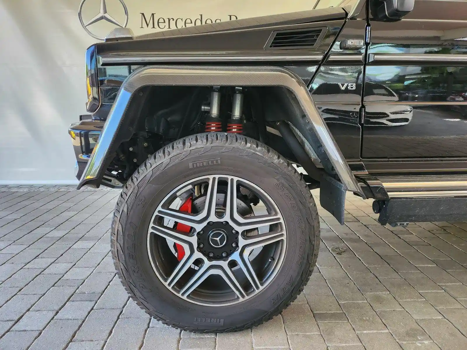 Mercedes-Benz G 500