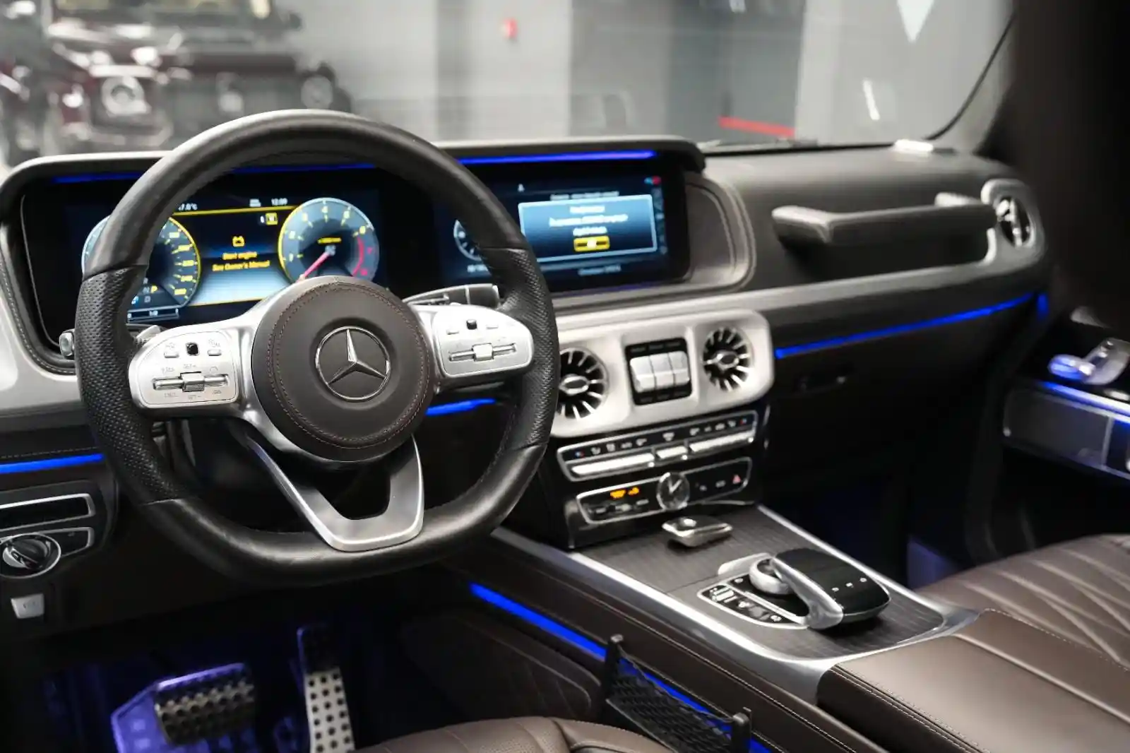Mercedes-Benz G 500