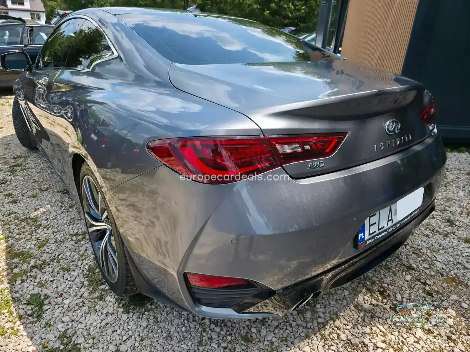 Infiniti Q60