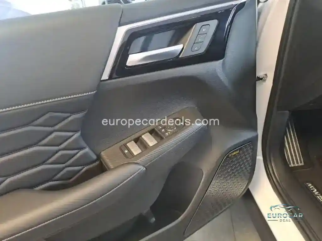 Mitsubishi Plug-in Hybrid Outlander