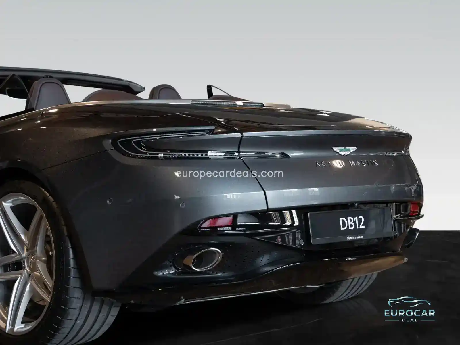 Aston Martin DB12