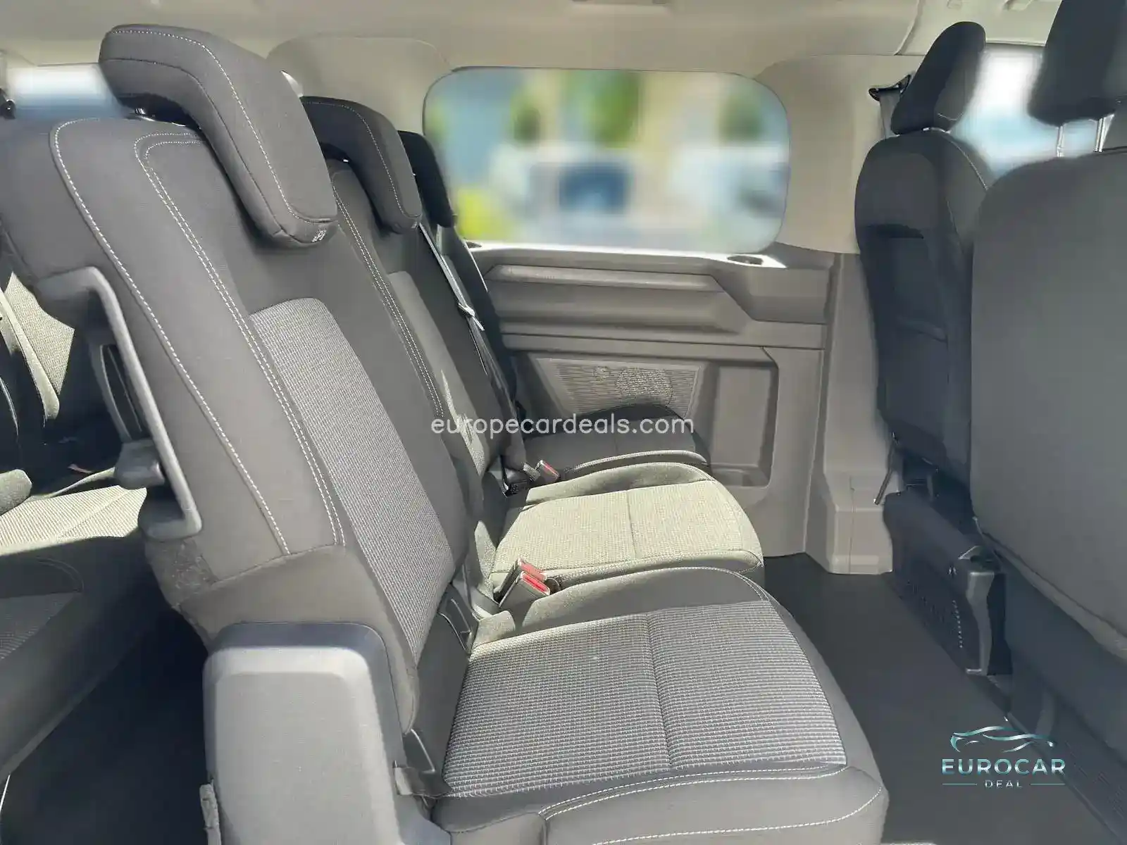 Volkswagen T7 Caravelle
