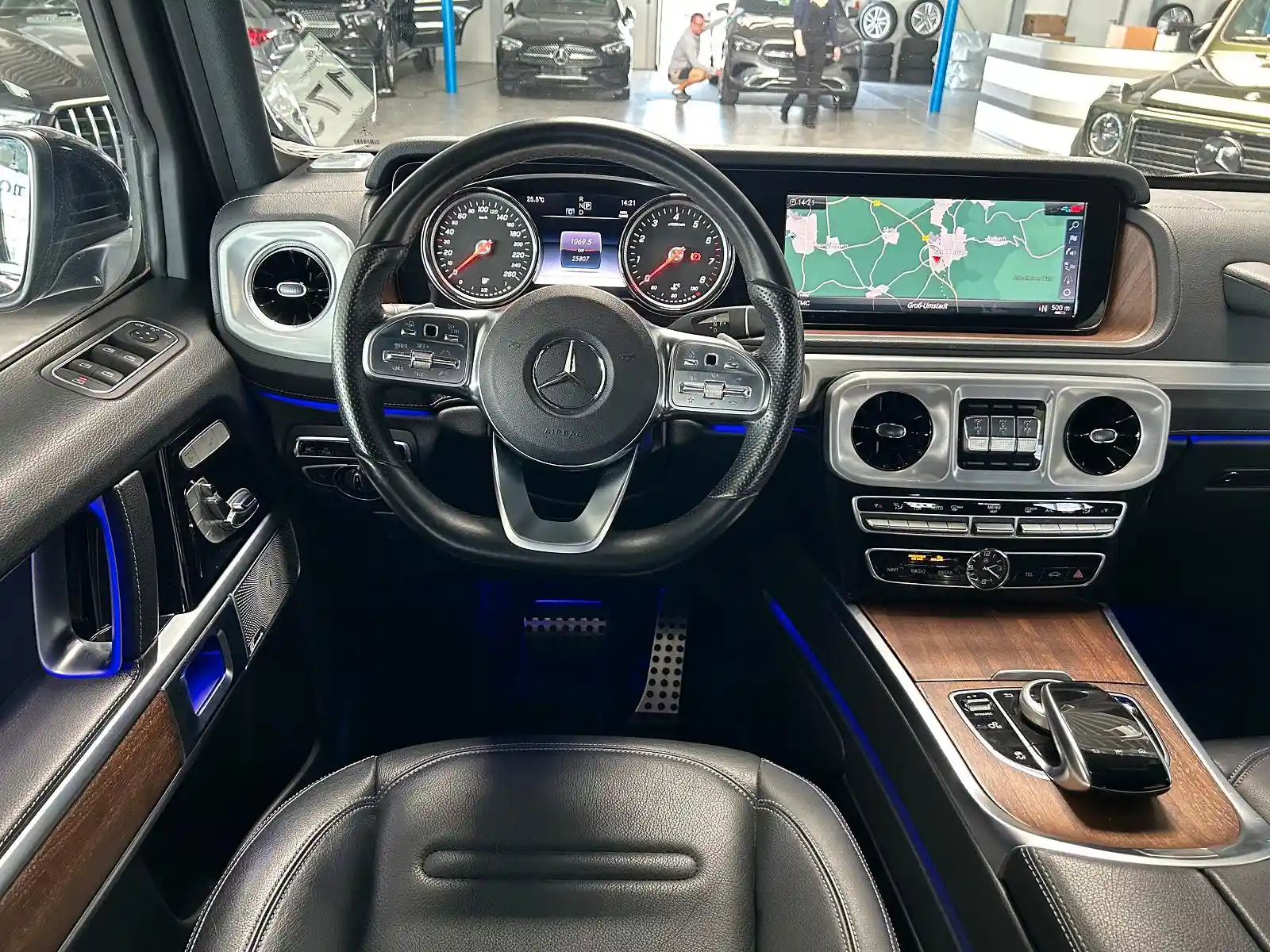 Mercedes-Benz G 500