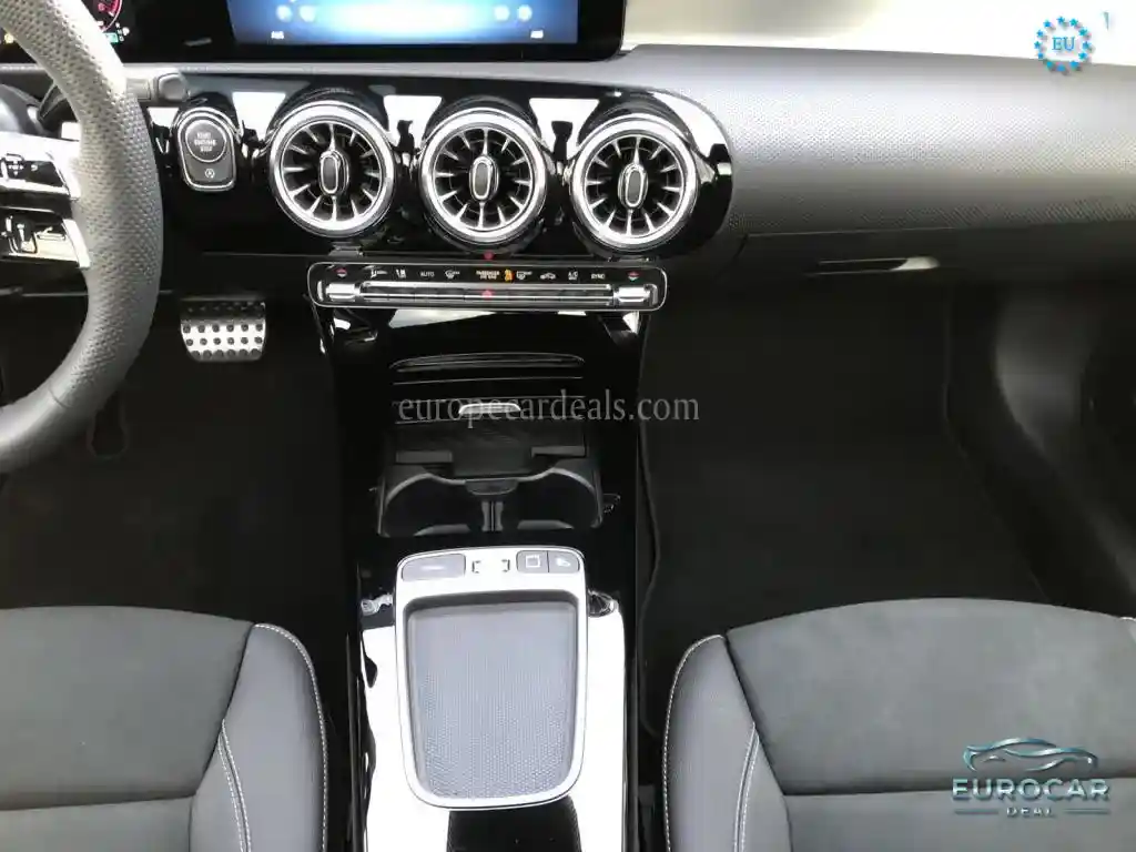 Mercedes-Benz A 220