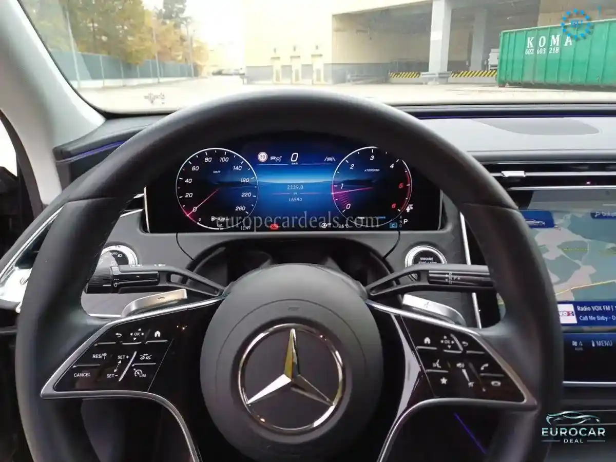 Mercedes-Benz E 220