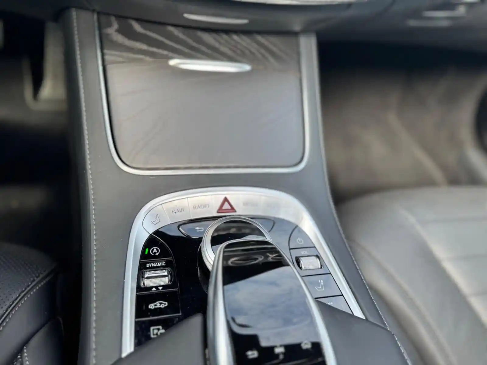 Mercedes-Benz S 560