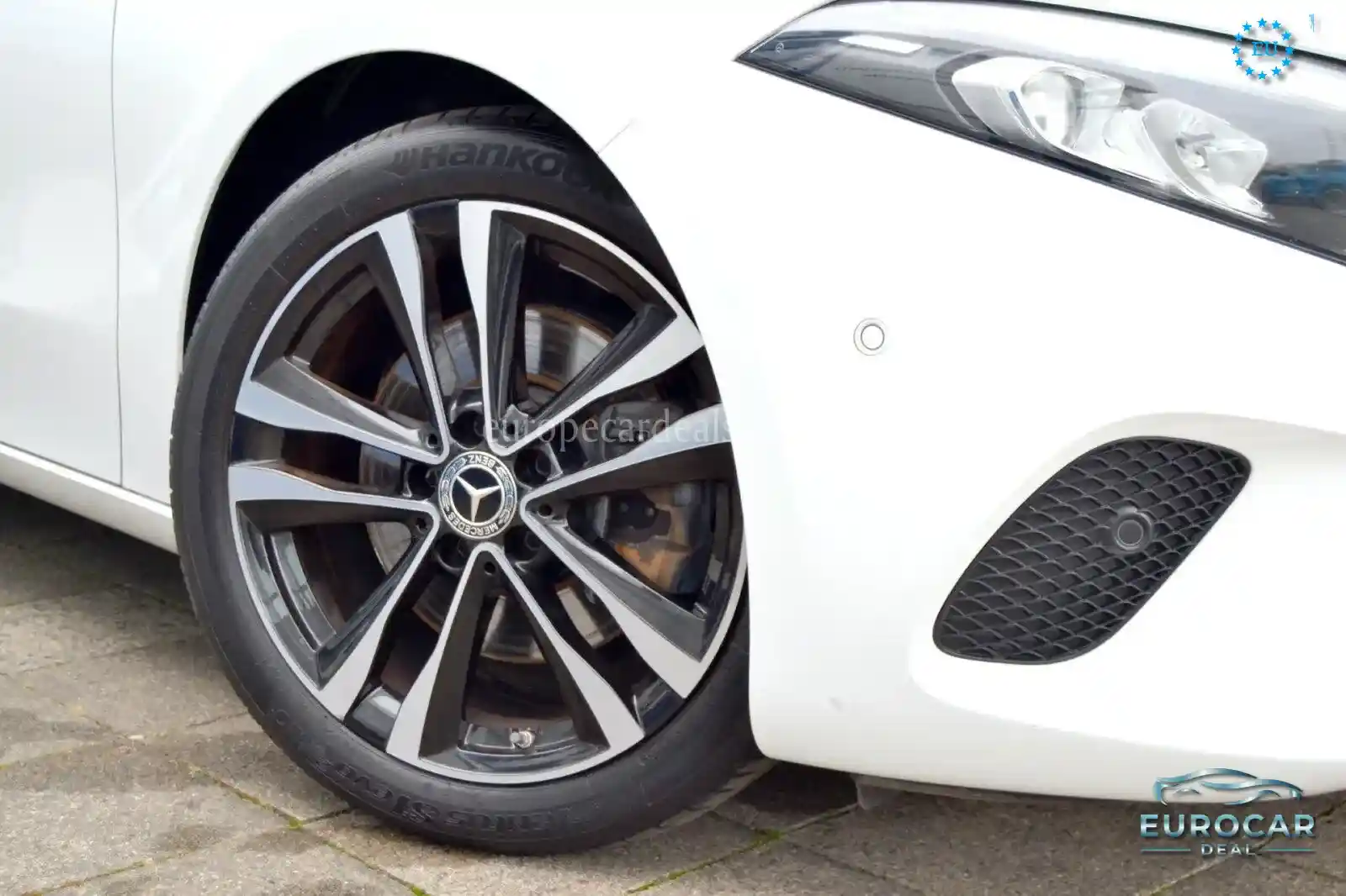 Mercedes-Benz A 220