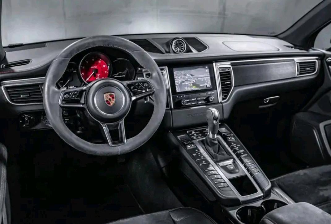 Porsche Macan