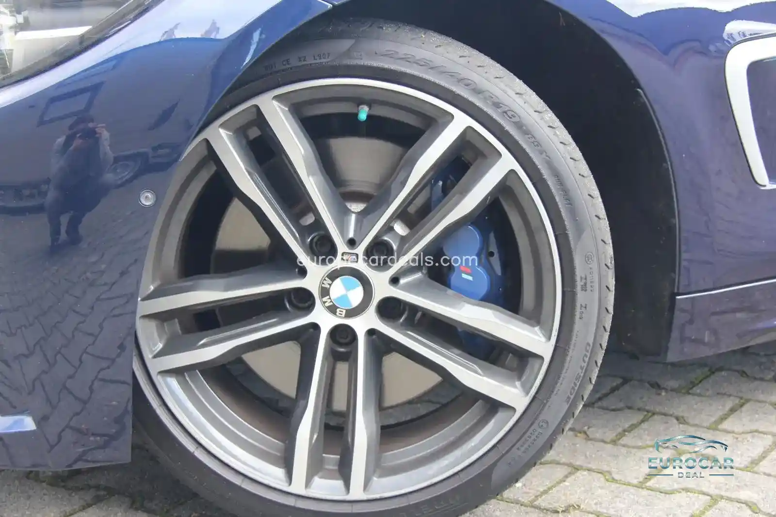 BMW 440