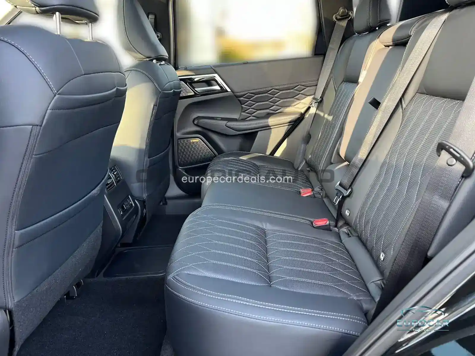 Mitsubishi Plug-in Hybrid Outlander