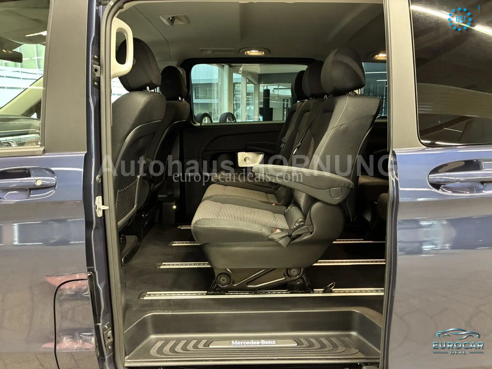 Mercedes-Benz V 220