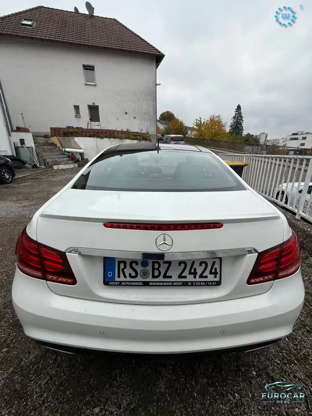 Mercedes-Benz E 200
