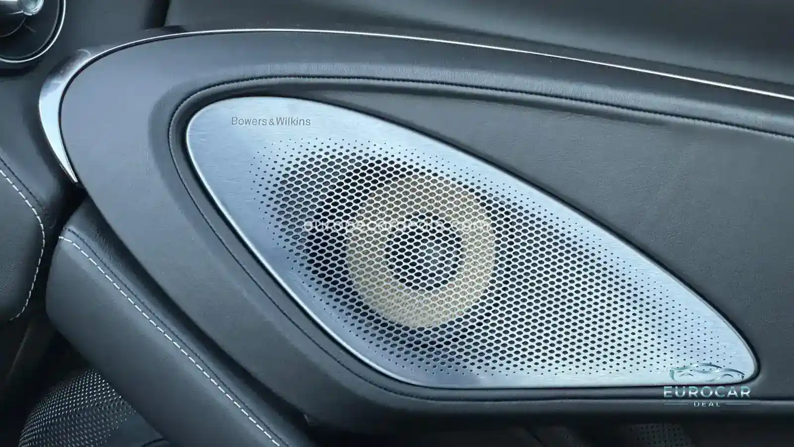 McLaren GT