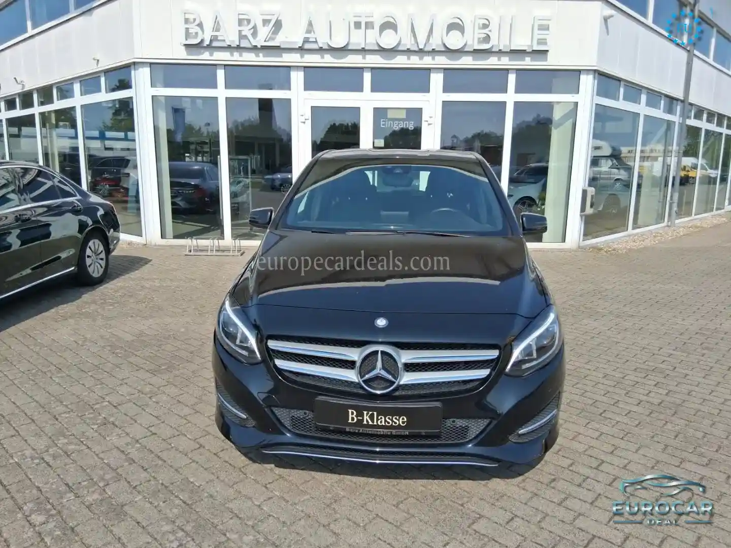 Mercedes-Benz B 180
