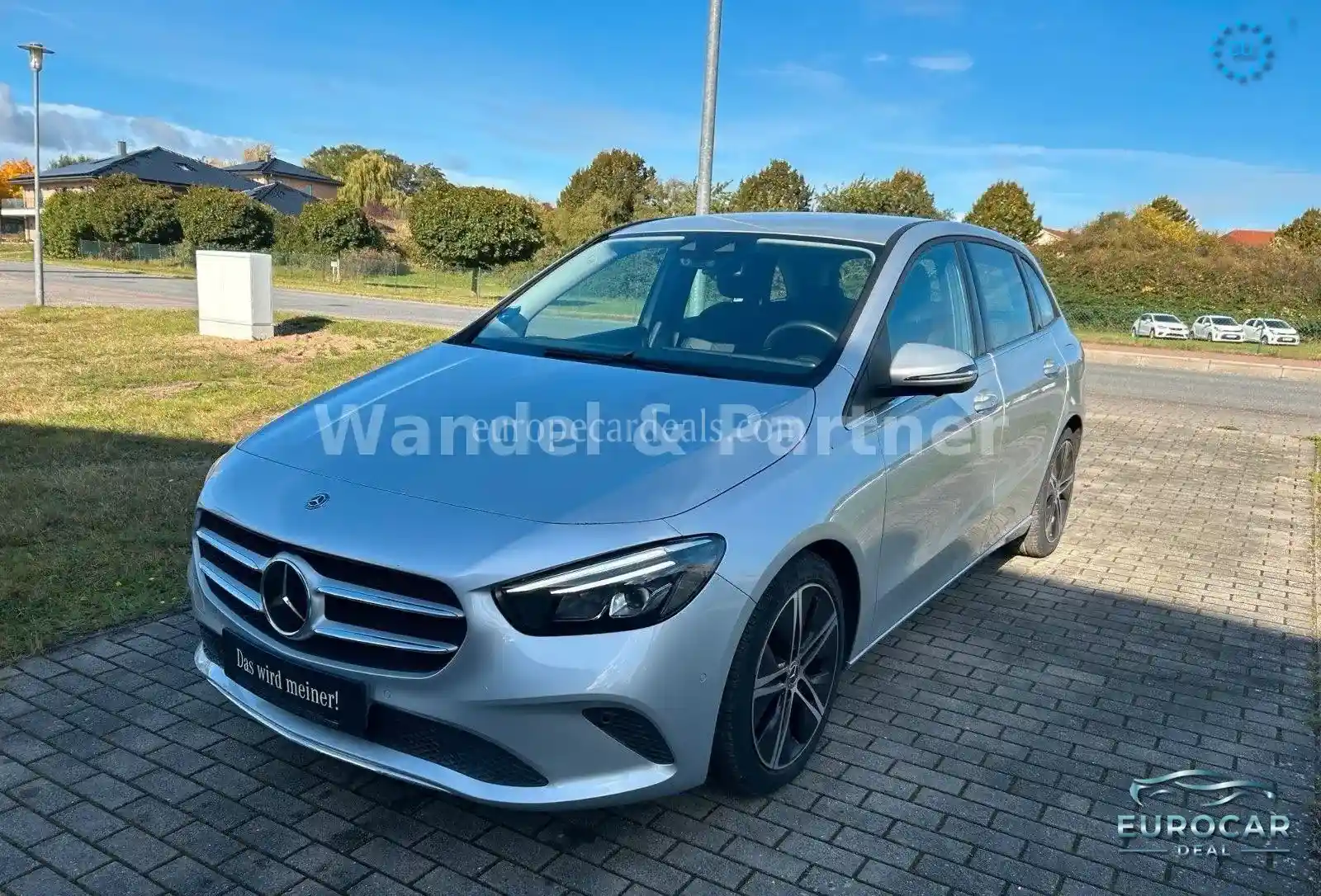 Mercedes-Benz B 180