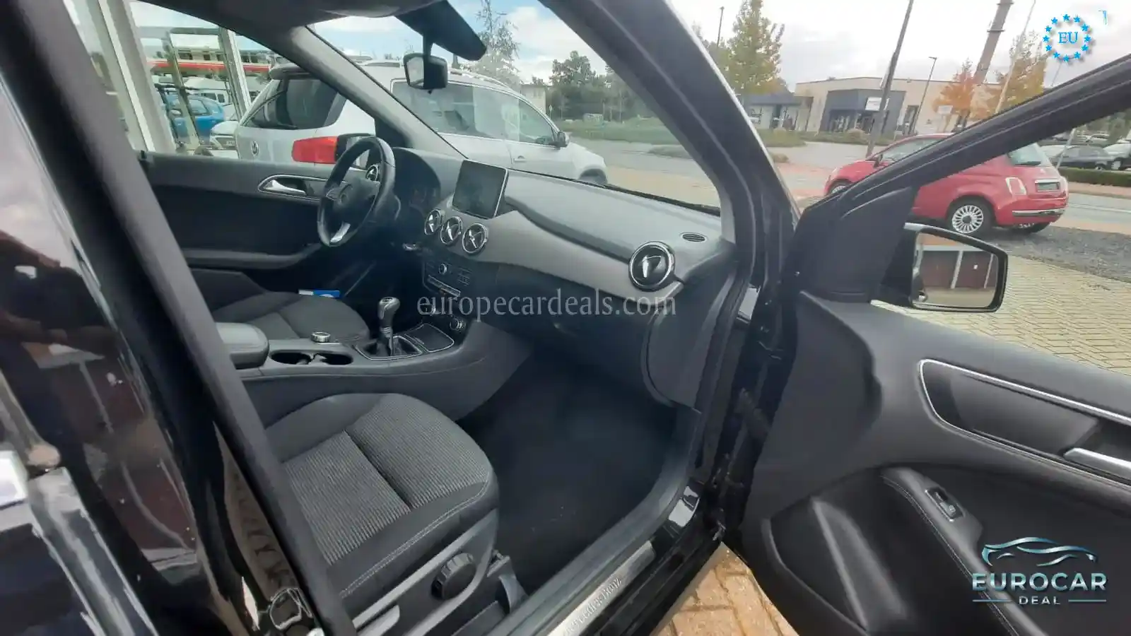 Mercedes-Benz B 180