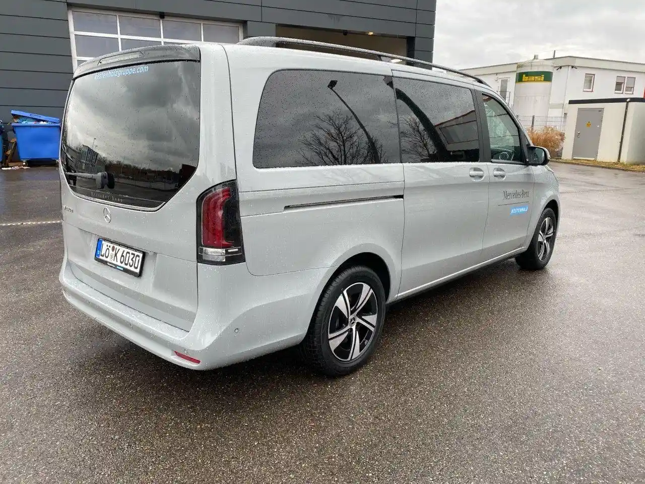 Mercedes-Benz V 250