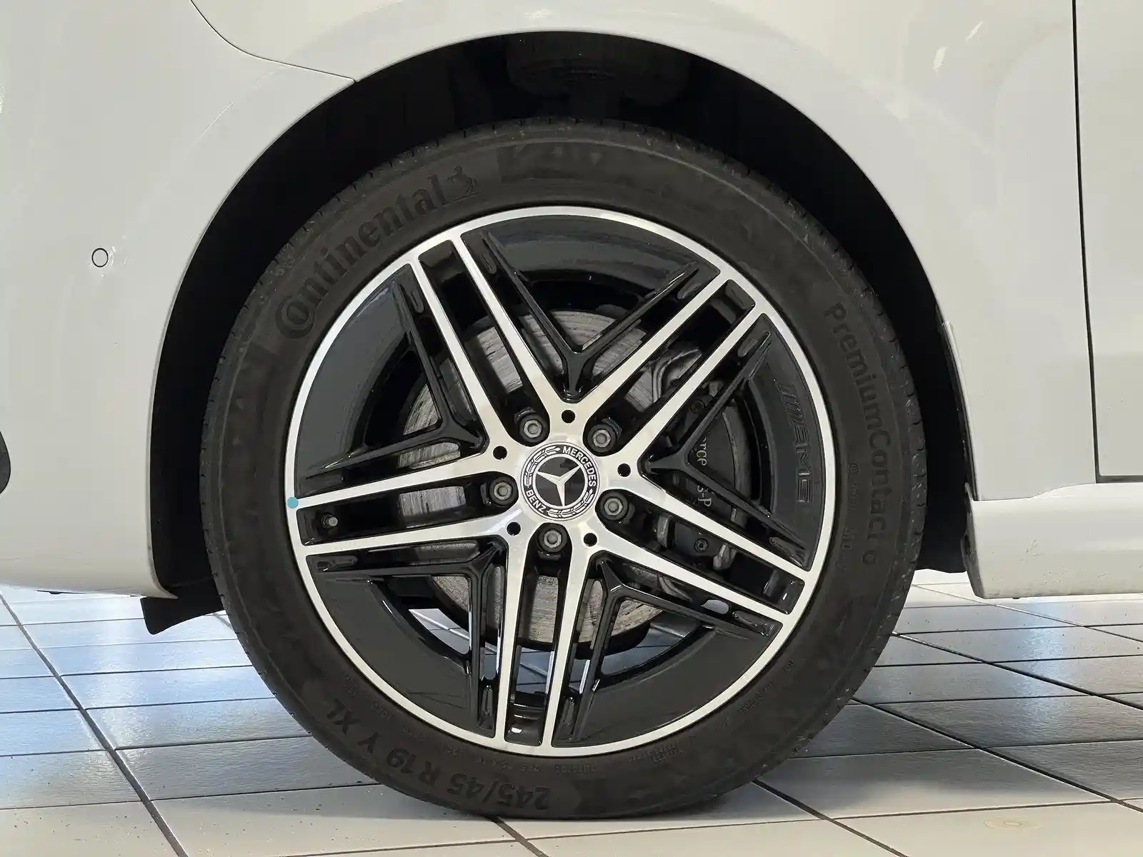 Mercedes-Benz V 300